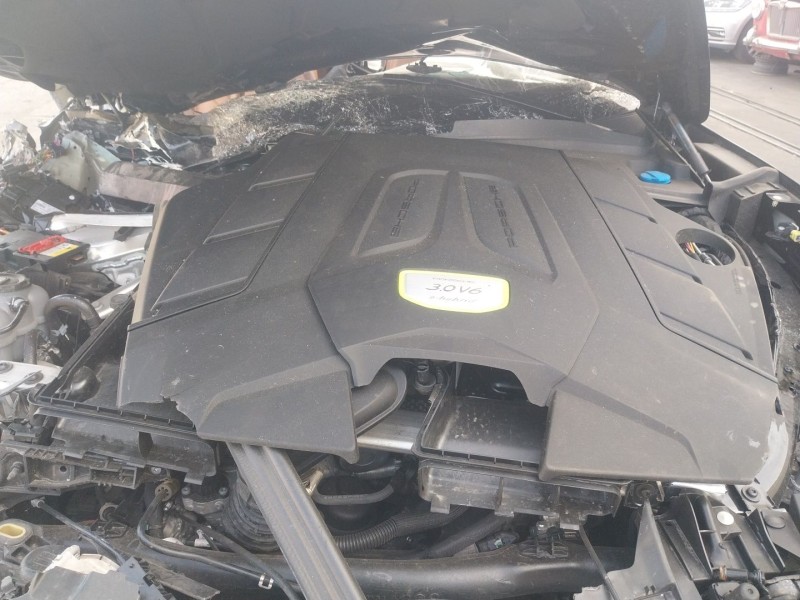 porsche cayenne coupe (9yb) del año 2021