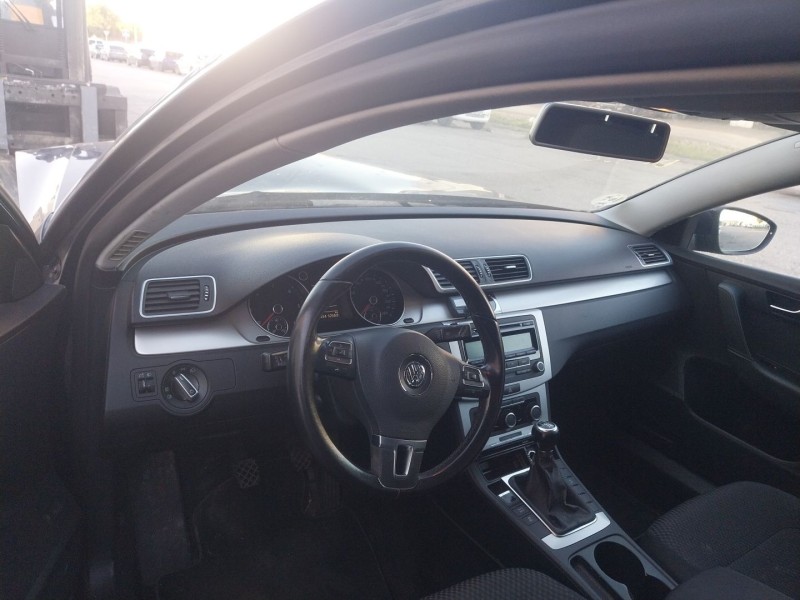 volkswagen passat b7 variant (365) del año 2011