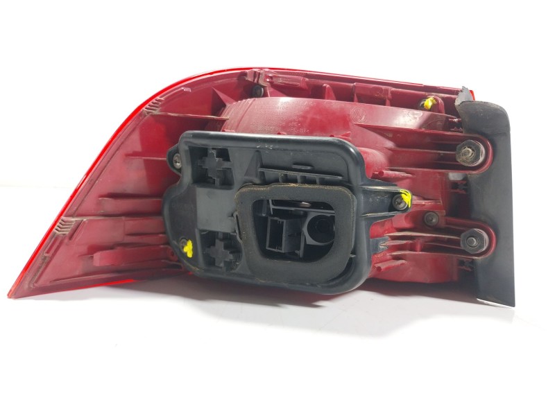 Recambio de piloto trasero derecho para volkswagen passat b7 variant (365) 1.6 tdi referencia OEM IAM  3AF945096C 