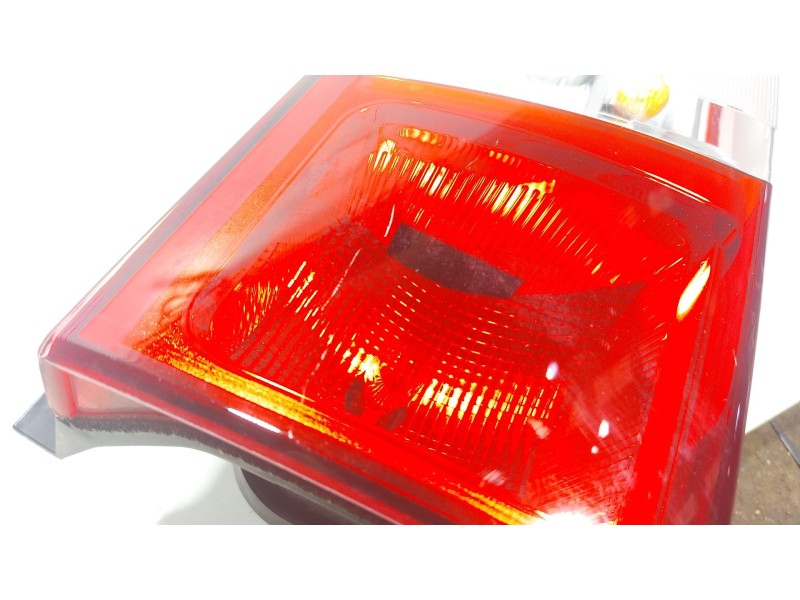 Recambio de piloto trasero derecho para peugeot boxer furgoneta 2.2 bluehdi 120 referencia OEM IAM 1612401680 01380672080 