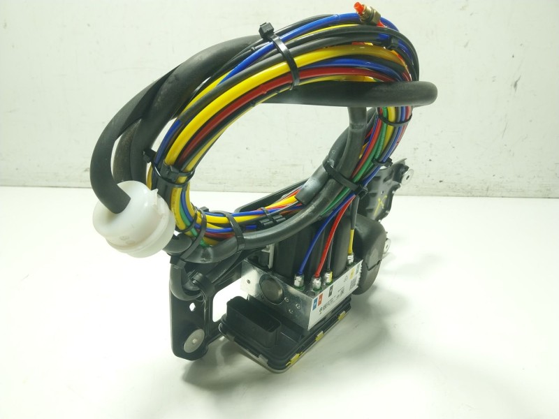 Recambio de bomba suspension para bmw x7 (g07) xdrive 40 d mild-hybrid referencia OEM IAM  5A7069901 