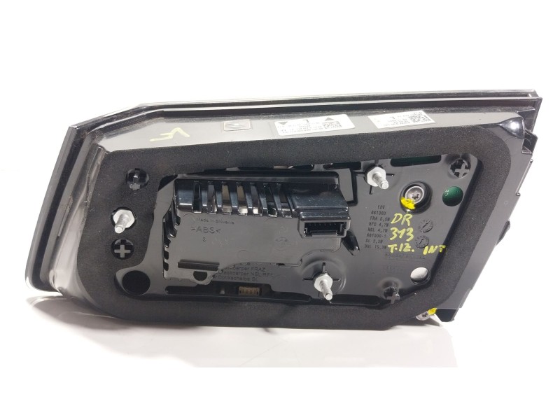 Recambio de piloto trasero izquierdo interior para bmw 5 (g30, f90) 530 i mild-hybrid xdrive referencia OEM IAM  63215A38AF1 