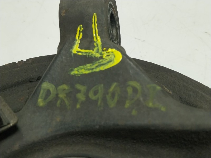 Recambio de mangueta delantera izquierda para iveco daily vi furgoneta 33s15, 35s15, 35c15 referencia OEM IAM   