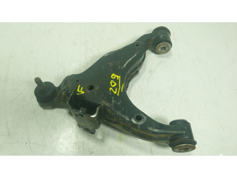 Recambio de brazo suspension inferior delantero izquierdo para toyota land cruiser prado (_j15_) 2.8 d-4d (gdj150_, gdj155_, gdj
