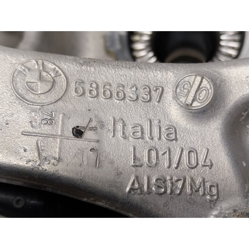 Recambio de mangueta trasera izquierda para bmw 5 (g30, f90) 530 i mild-hybrid xdrive referencia OEM IAM 33306866335 6866337 