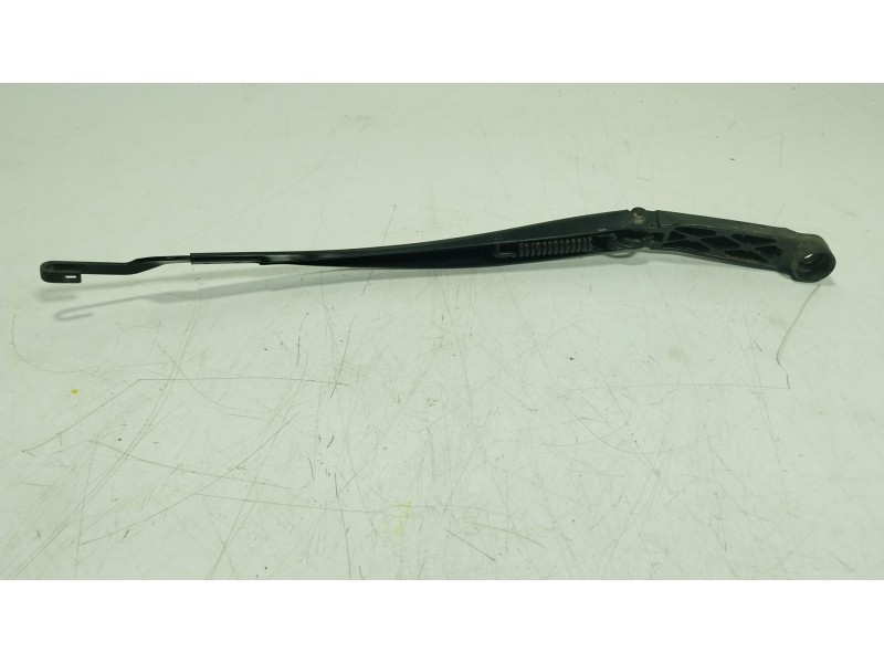 Recambio de brazo limpia delantero izquierdo para toyota land cruiser prado (_j15_) 2.8 d-4d (gdj150_, gdj155_, gdj150) referenc