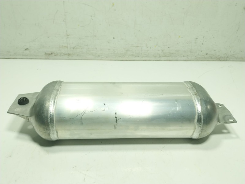 Recambio de deposito suspension para bmw x7 (g07) xdrive 40 d mild-hybrid referencia OEM IAM  687849205 