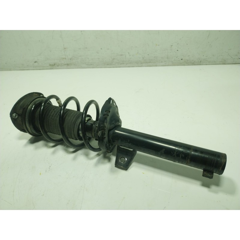 Recambio de amortiguador delantero derecho para skoda octavia iii (5e3, nl3, nr3) 1.5 tsi referencia OEM IAM   5Q0412013GD
