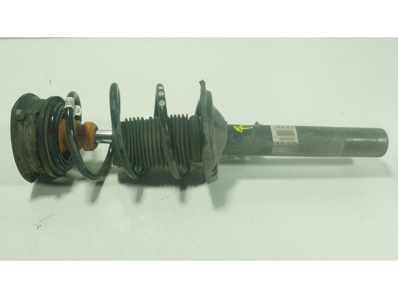 Recambio de amortiguador delantero derecho para audi a3 sportback (8va, 8vf) 1.4 tfsi referencia OEM IAM 5Q0413023EB  5Q0413023E