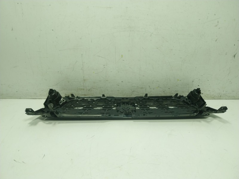 Recambio de rejilla para seat ibiza v (kj1, kjg) 1.0 tsi referencia OEM IAM  6F0853651K 