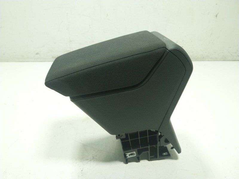 Recambio de apoyabrazos central para seat ibiza v (kj1, kjg) 1.0 tsi referencia OEM IAM  6F0864207AH 