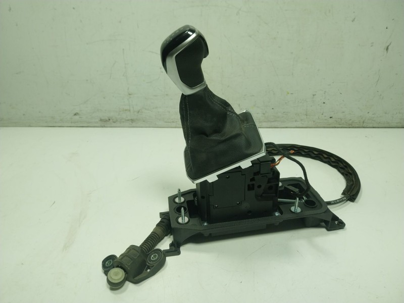 Recambio de palanca cambio para volkswagen tiguan (ad1, ax1) 2.0 tdi referencia OEM IAM  5QF713023A 