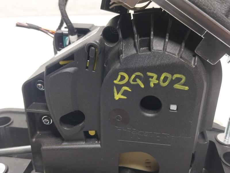 Recambio de palanca cambio para volkswagen tiguan (ad1, ax1) 2.0 tdi referencia OEM IAM  5QF713023A 