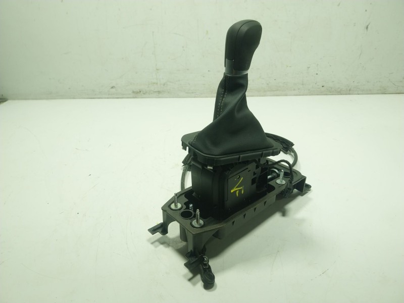 Recambio de palanca cambio para seat ibiza v (kj1, kjg) 1.0 tsi referencia OEM IAM   2Q1713023AS