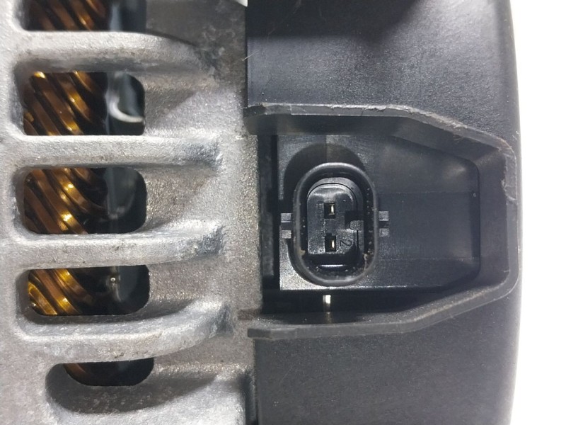 Recambio de alternador para bmw 5 (g30, f90) 530 i mild-hybrid xdrive referencia OEM IAM 12318634166 863416602 