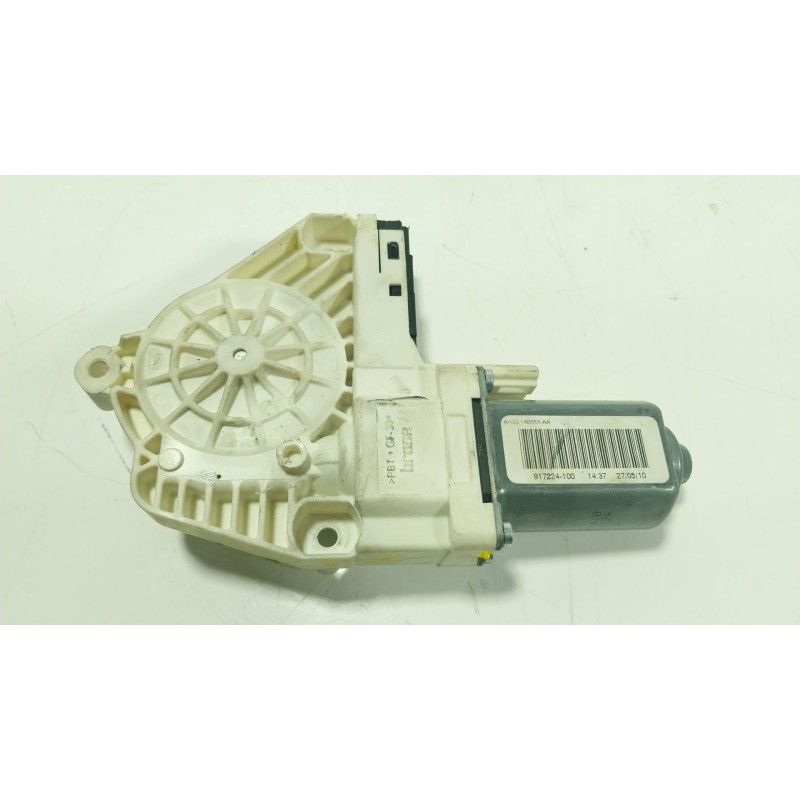 Recambio de motor elevalunas trasero izquierdo para land rover discovery iv (l319) 2.7 td 4x4 referencia OEM IAM  AH2214B555AA 