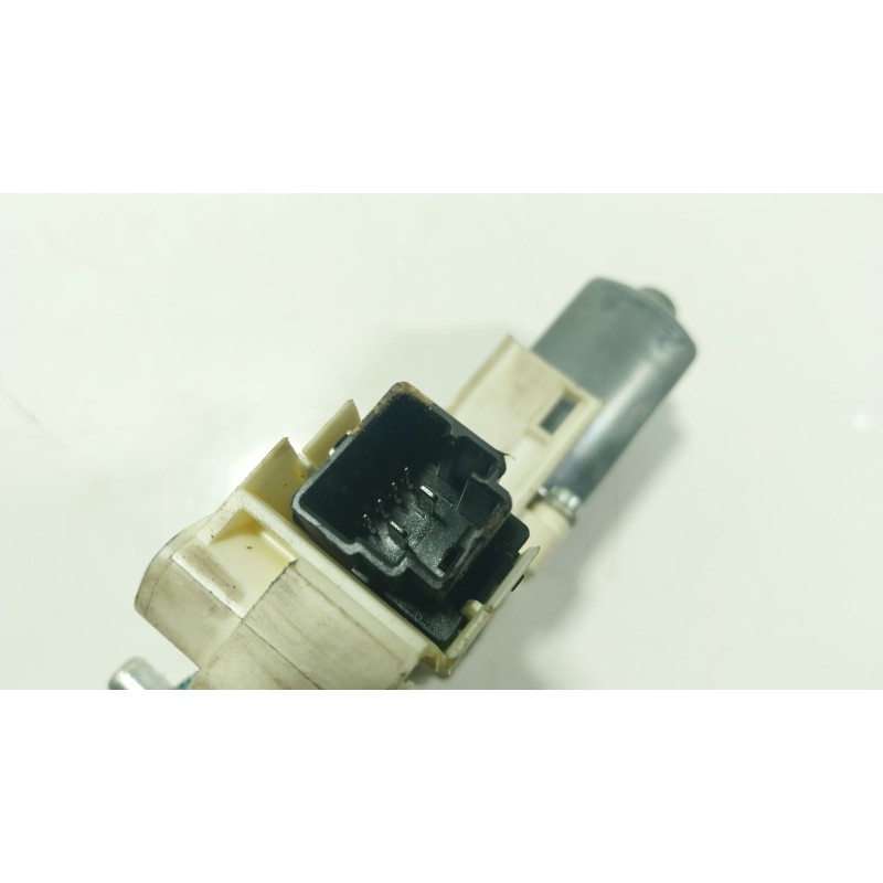 Recambio de motor elevalunas trasero izquierdo para land rover discovery iv (l319) 2.7 td 4x4 referencia OEM IAM  AH2214B555AA 