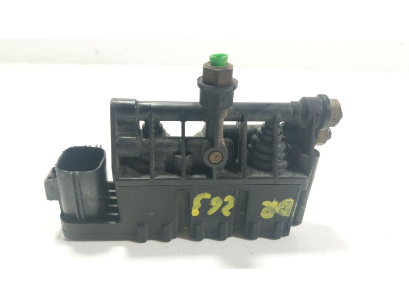 Recambio de valvula aire adicional para land rover discovery iv (l319) 2.7 td 4x4 referencia OEM IAM  RVH000095 