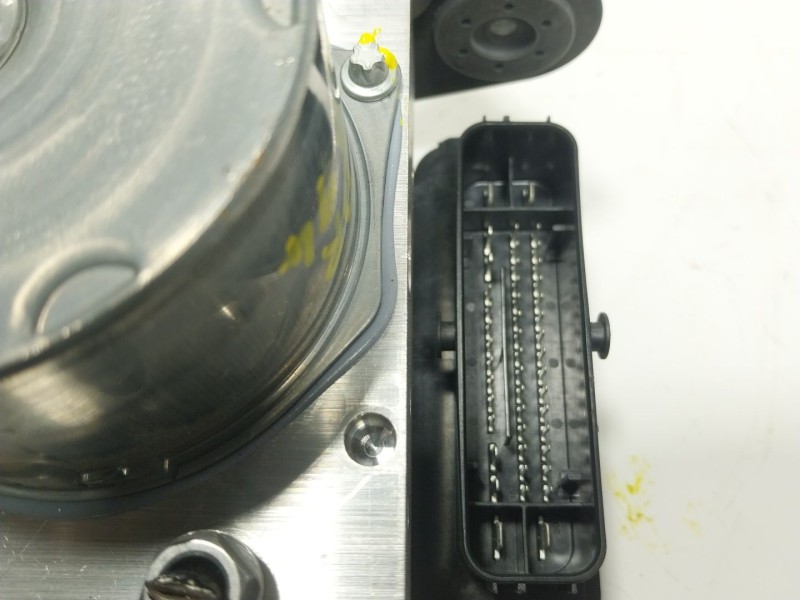 Recambio de abs para seat ibiza v (kj1, kjg) 1.0 tsi referencia OEM IAM   2Q0614S17DB