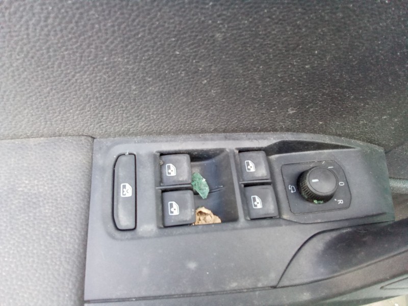 seat arona (kj7, kjp) del año 2025