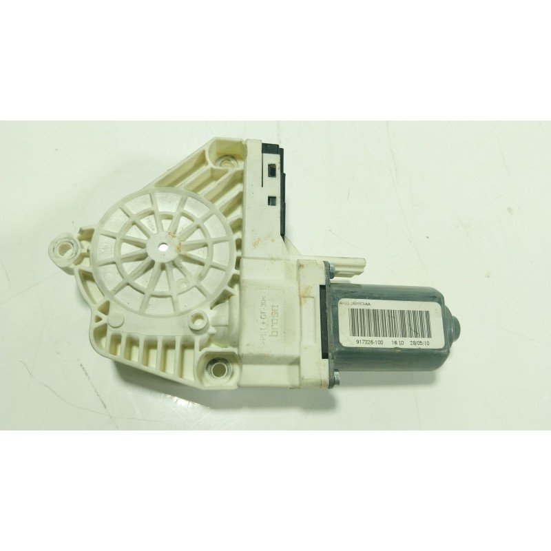 Recambio de motor elevalunas delantero izquierdo para land rover discovery iv (l319) 2.7 td 4x4 referencia OEM IAM  AH2215B553AA