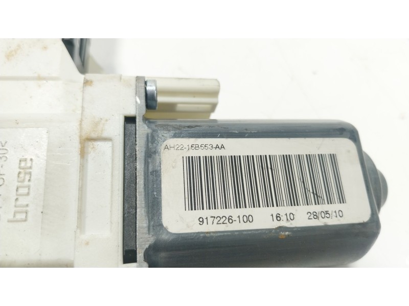 Recambio de motor elevalunas delantero izquierdo para land rover discovery iv (l319) 2.7 td 4x4 referencia OEM IAM  AH2215B553AA