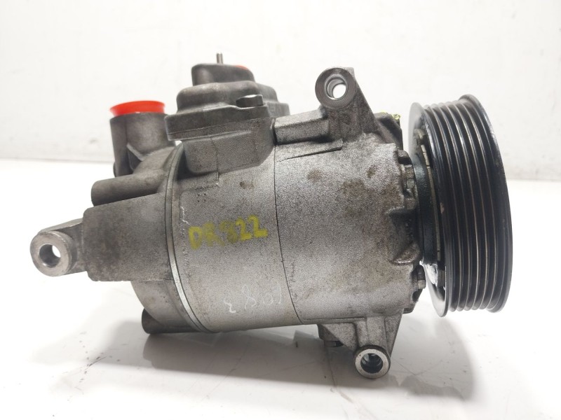 Recambio de compresor aire acondicionado para volkswagen golf vi (5k1) 1.6 tdi referencia OEM IAM  5N0820803A 