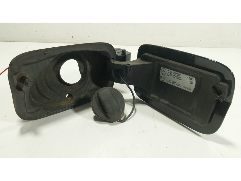 Recambio de tapa combustible para audi a3 sportback (8va, 8vf) 35 tfsi referencia OEM IAM 8V4809907C 8V4809906 