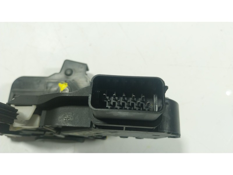 Recambio de cerradura puerta trasera izquierda para land rover discovery iv (l319) 2.7 td 4x4 referencia OEM IAM  7H5A26413AC 