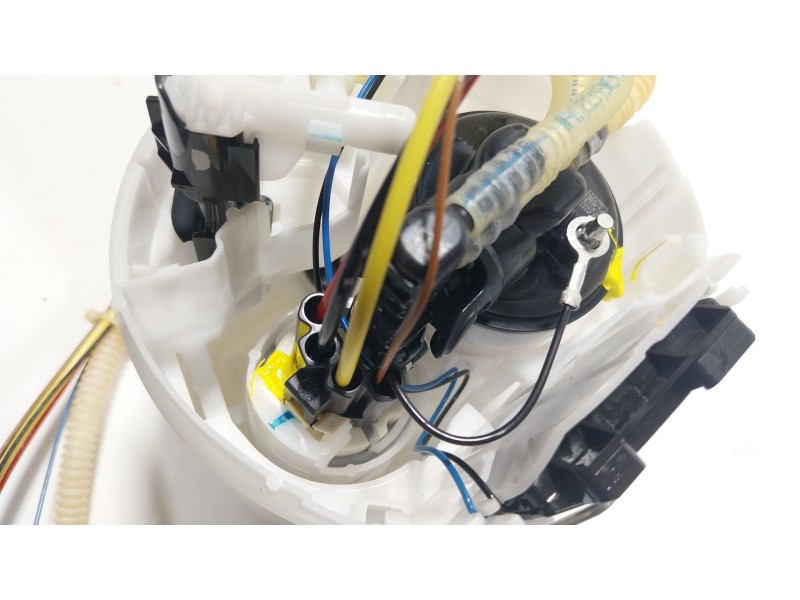 Recambio de aforador para bmw 5 (g30, f90) 530 i mild-hybrid xdrive referencia OEM IAM 16119468602 7401428 