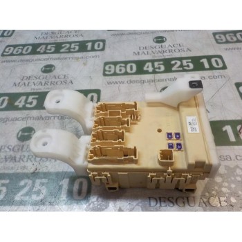 CAJA RELES / FUSIBLES 8273042811 8922142300 2380005882