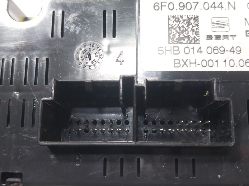 Recambio de mando climatizador para seat ibiza v (kj1, kjg) 1.0 tsi referencia OEM IAM   6F0907044N