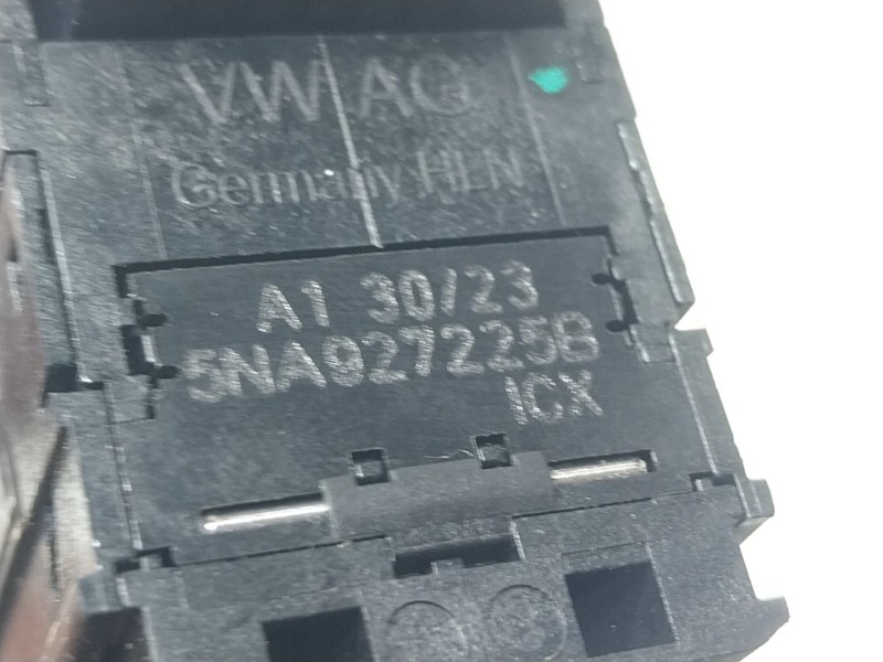 Recambio de palanca freno de mano para volkswagen tiguan (ad1, ax1) 2.0 tdi referencia OEM IAM 5NA927225B 5NA9272258 