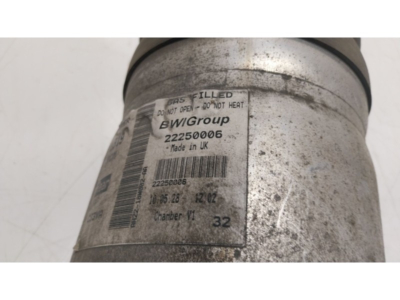 Recambio de amortiguador trasero derecho para land rover discovery iv (l319) 2.7 td 4x4 referencia OEM IAM LR014195 22250006 