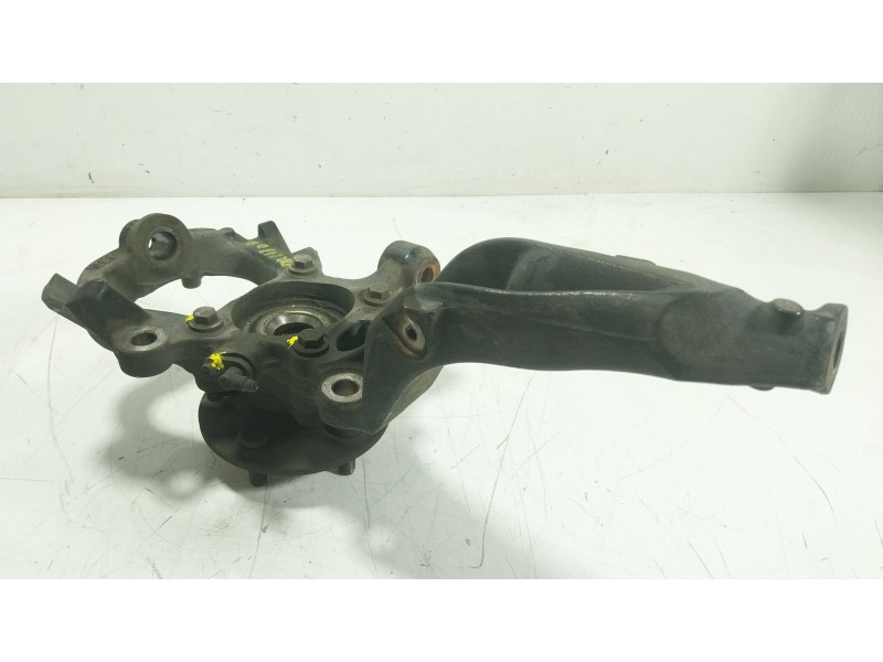 Recambio de mangueta delantera derecha para land rover discovery iv (l319) 2.7 td 4x4 referencia OEM IAM LR014140  