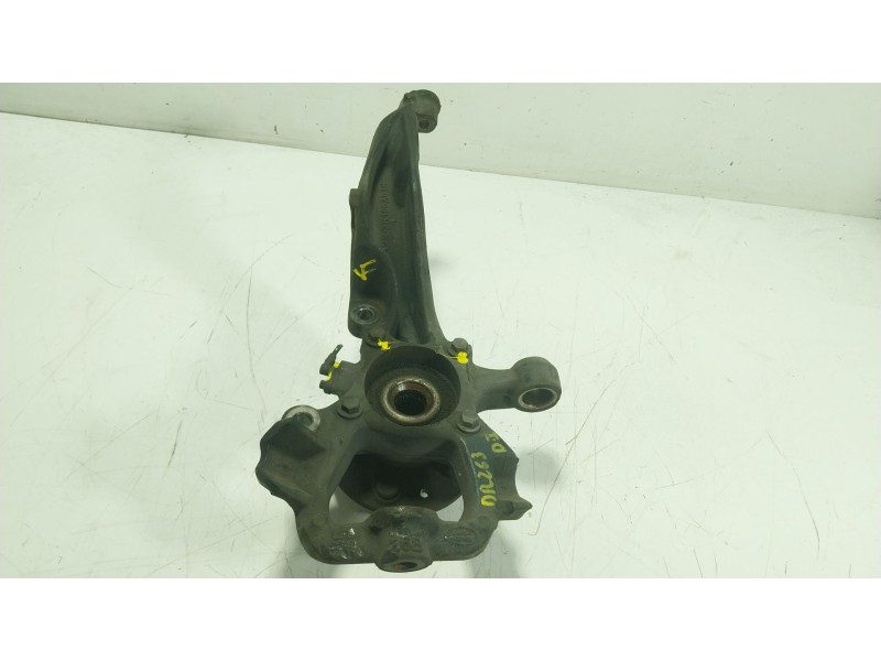 Recambio de mangueta delantera izquierda para land rover discovery iv (l319) 2.7 td 4x4 referencia OEM IAM LR014142  