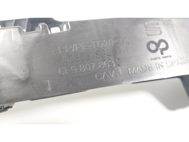 Recambio de travesaño superior para seat arona (kj7, kjp) 1.0 tgi referencia OEM IAM 6F9807863C 6F9807863C 