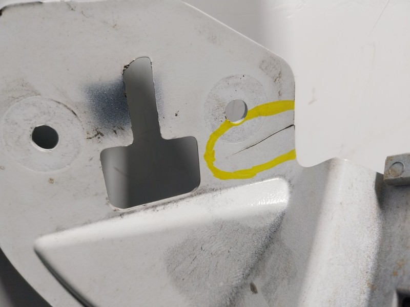 Recambio de aleta delantera izquierda para ford kuga i 2.0 tdci referencia OEM IAM   