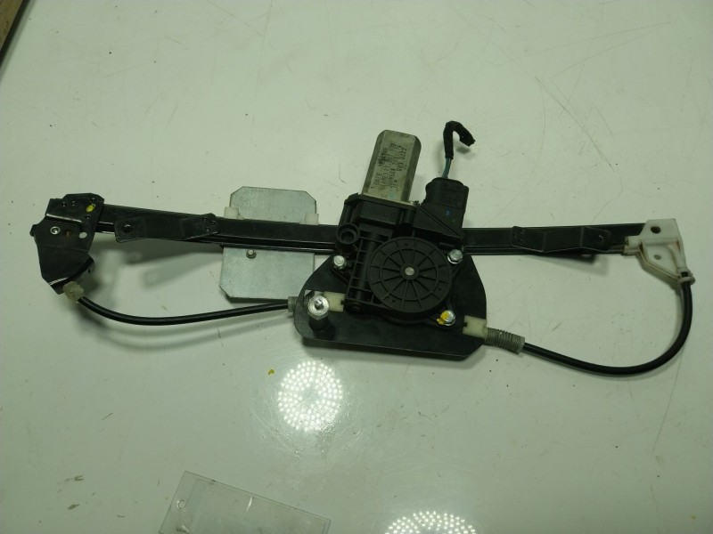 Recambio de elevalunas trasero derecho para bmw 3 (e90) 320 d referencia OEM IAM  1060079 