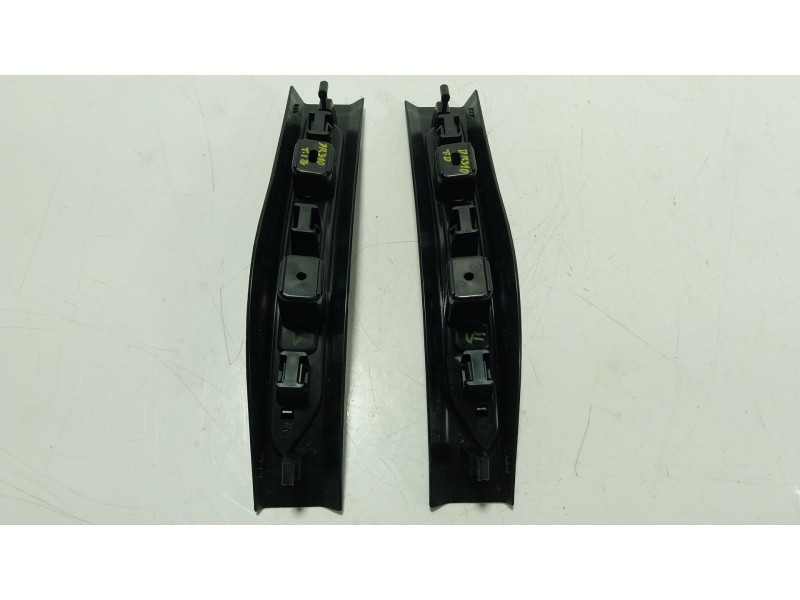 Recambio de moldura para bmw x5 (g05, f95) xdrive 40 d mild-hybrid referencia OEM IAM 51478072217  51478072218