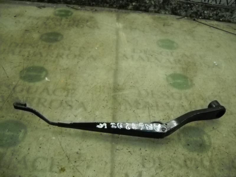 Recambio de brazo limpia delantero izquierdo para chrysler pt cruiser (pt) 2.0 limited referencia OEM IAM   