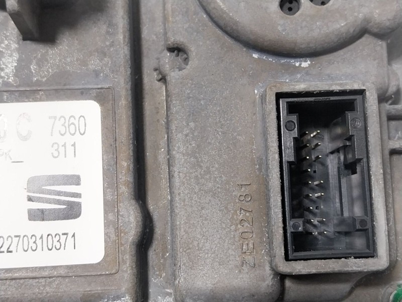 Recambio de cuadro instrumentos para seat leon sportstourer (kl8) fr referencia OEM IAM  5FA920790C 