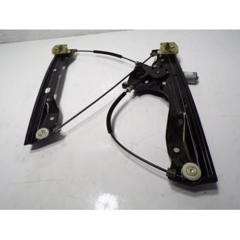 ELEVALUNAS DELANTERO DERECHO 13406674 C31348102 