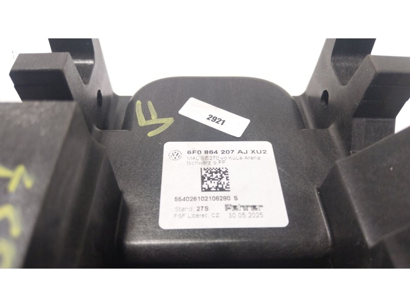 Recambio de apoyabrazos central para seat arona (kj7, kjp) 1.0 tgi referencia OEM IAM 6F0864207AJ 6F0864207AJ 
