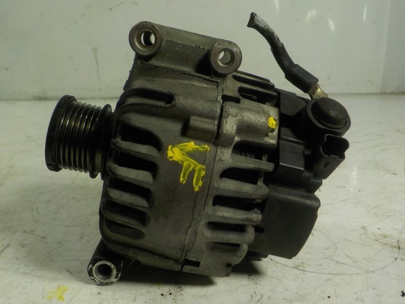 Recambio de alternador para peugeot 308 1.6 16v referencia OEM IAM  615484 