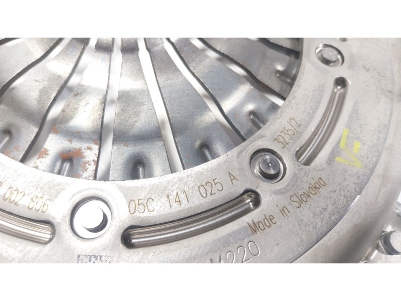 Recambio de kit embrague para seat arona (kj7, kjp) 1.0 tgi referencia OEM IAM 05C141015 05C105266 05C141025A