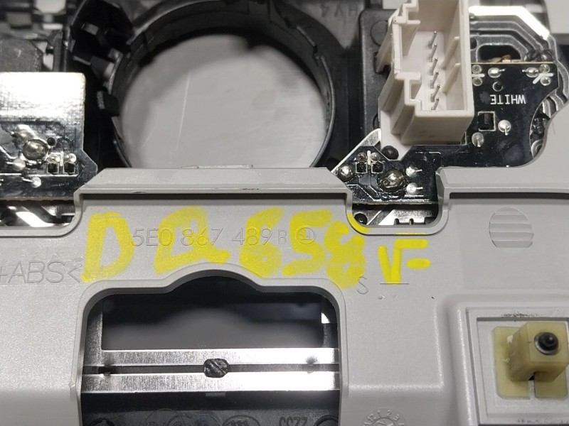 Recambio de piloto interior para seat ateca (kh7, khp) 1.5 tsi referencia OEM IAM 575947105K 5F0867489B 