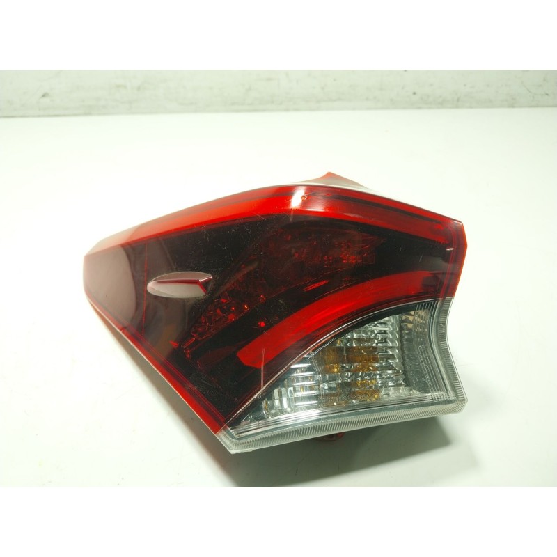 Recambio de piloto trasero izquierdo para toyota auris station wagon (_e18_) 1.8 hybrid (zwe186_) referencia OEM IAM 8156102A51 