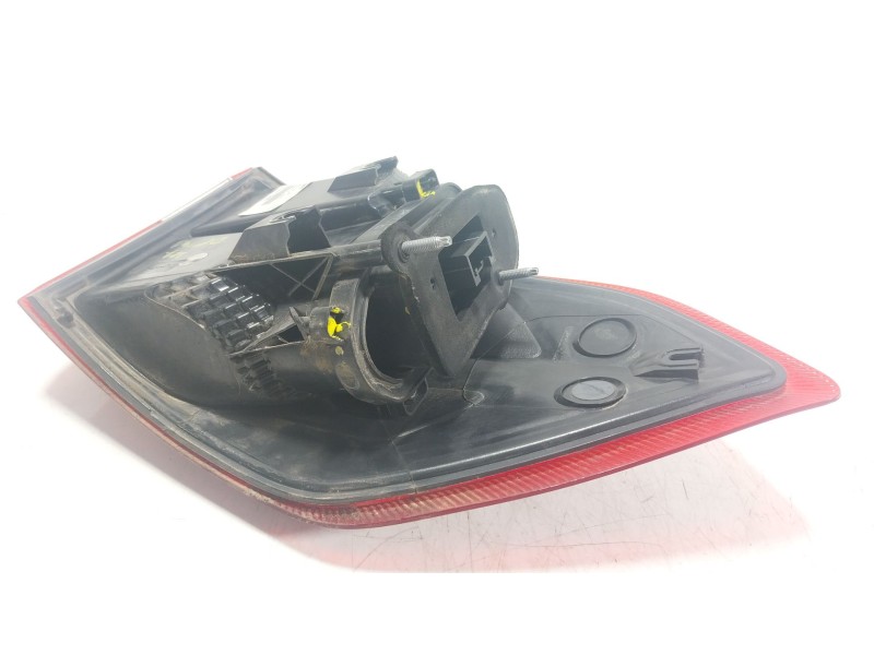 Recambio de piloto trasero izquierdo para ford ecosport 1.0 ecoboost referencia OEM IAM   