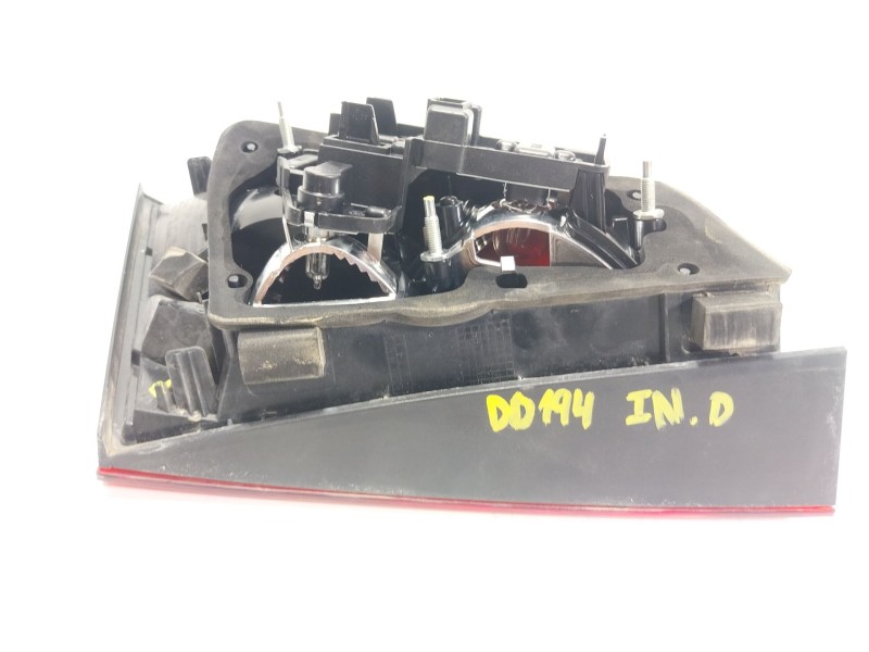 Recambio de piloto trasero derecho interior para audi a3 sportback (8va, 8vf) 1.4 tfsi referencia OEM IAM 8V4945094  8V4945094